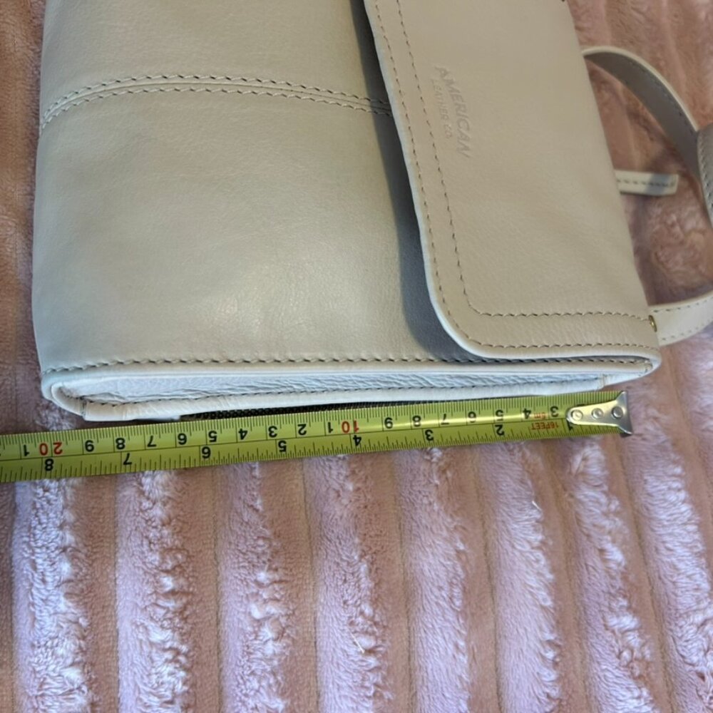 American Leather Crossbody Bag RFID Small Lightweight Travel Purse - Picture 14 of 16